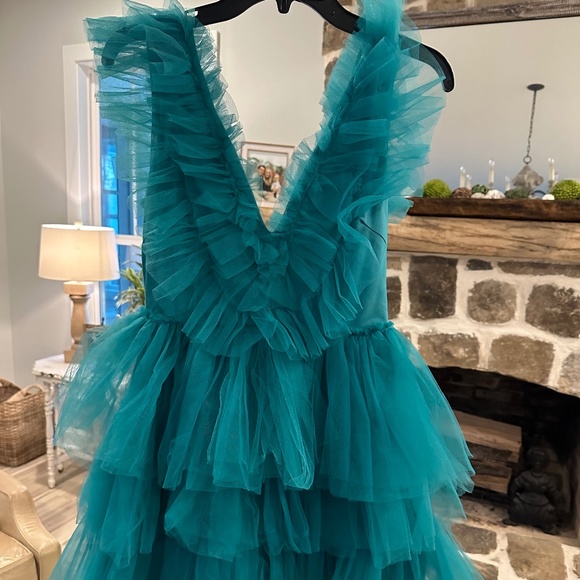 Dresses & Skirts - Dress